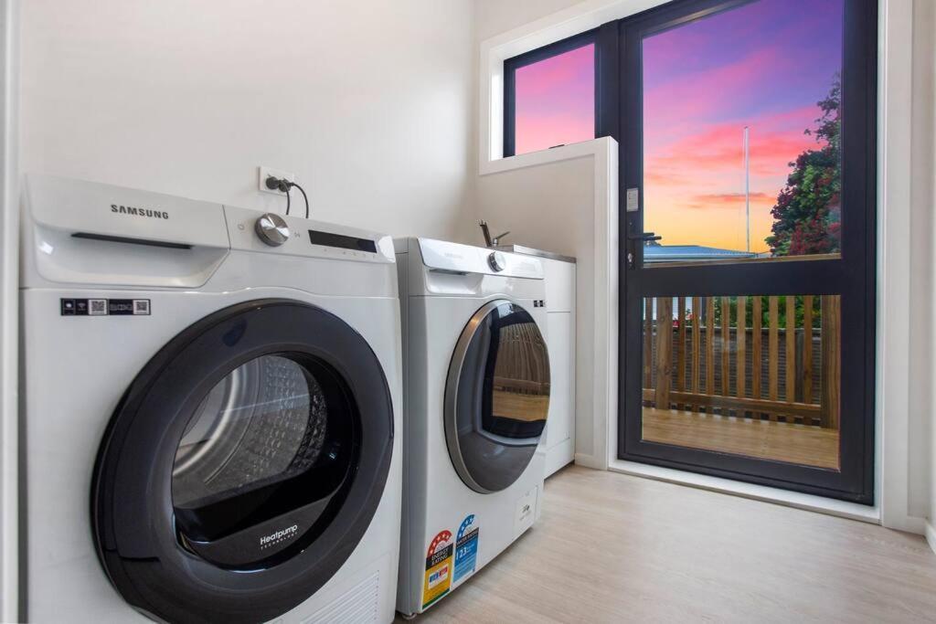Leisure On Leo Villa Waihi Bagian luar foto